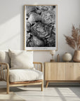 Plakat - Life blooms everyday peonies bw